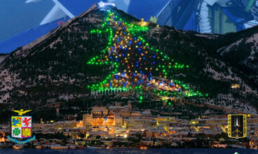 THE BIGGEST CHRISTMAS TREE IN THE WORLD