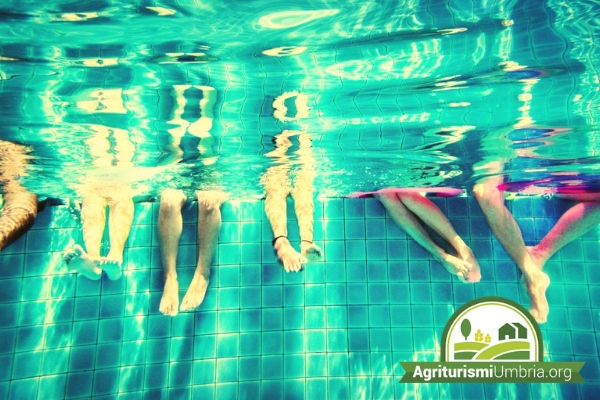 Agriturismo con piscina per bambini e adulti in Umbria vicino a Gubbio